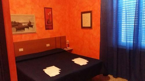 Hotel Violetta Parma Buitenkant foto