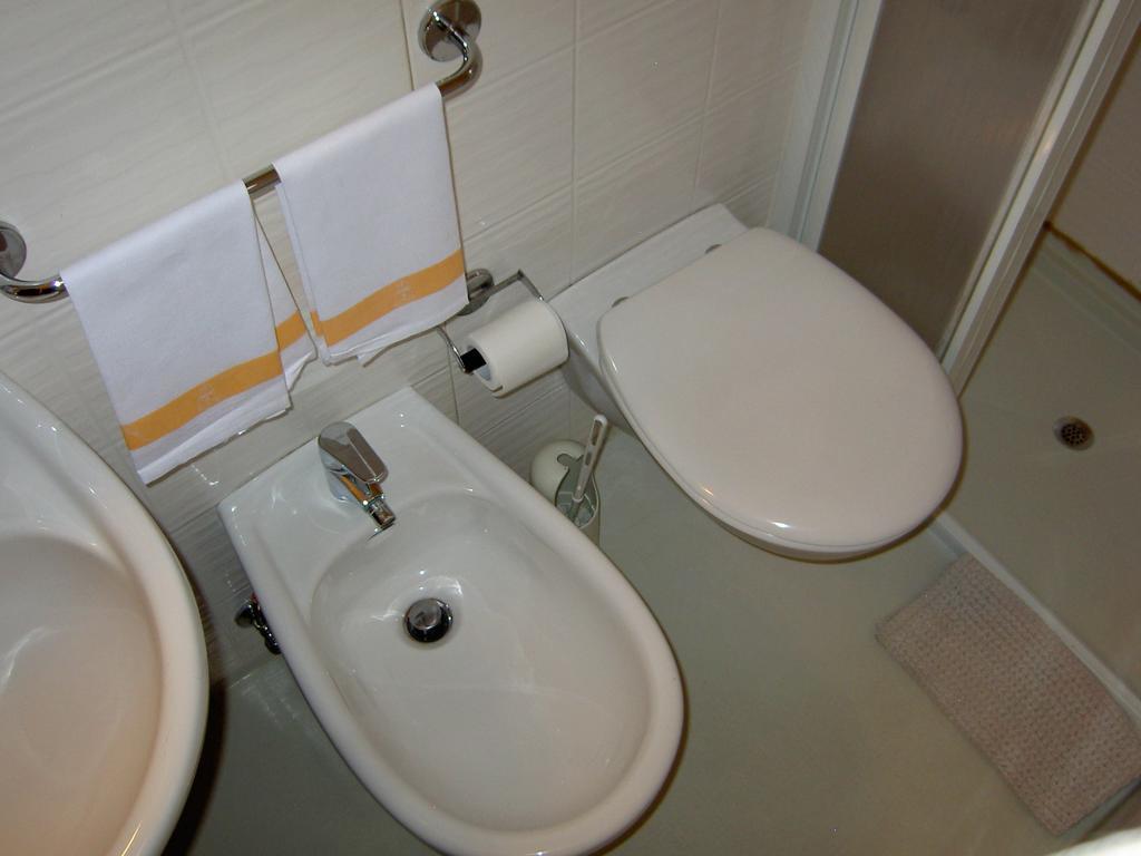Hotel Violetta Parma Kamer foto